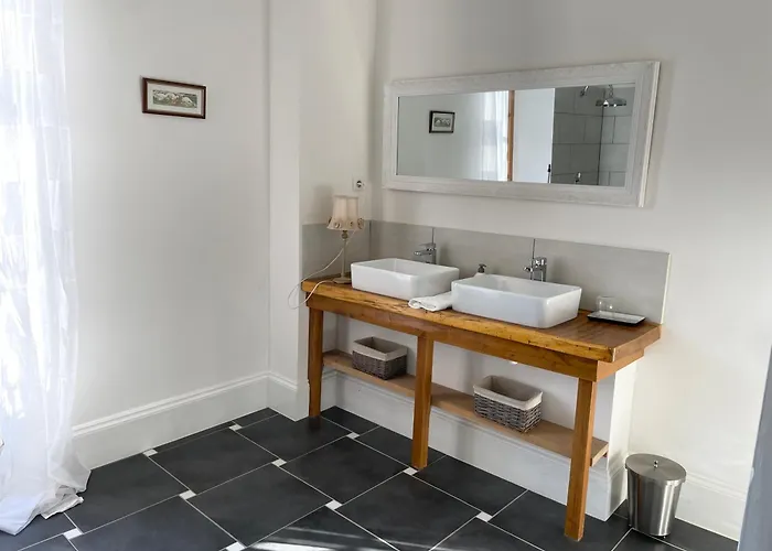 Cantaranne Bed & Breakfast 3*